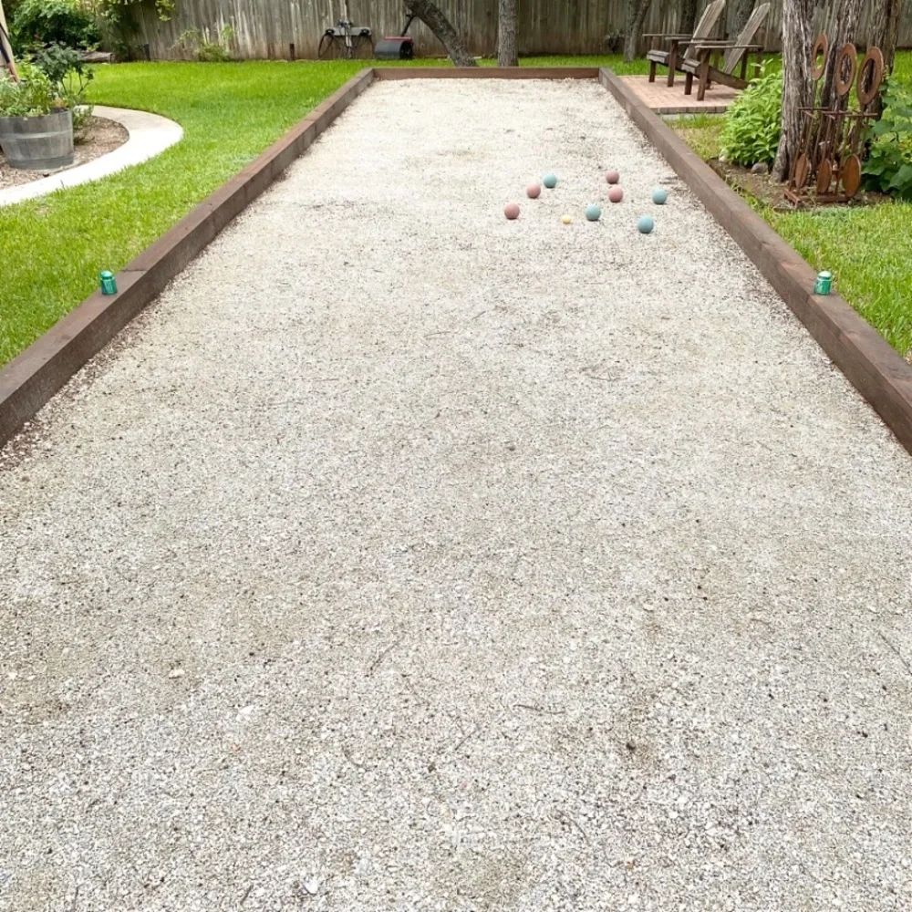 Yard Art / Home Decor / Garden / Bocce Ball Court Markers ~Vintage Insulators - Picture 3 of 9